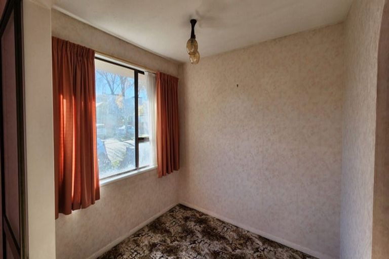 Photo of property in 1/11 Siska Place, Upper Riccarton, Christchurch, 8041