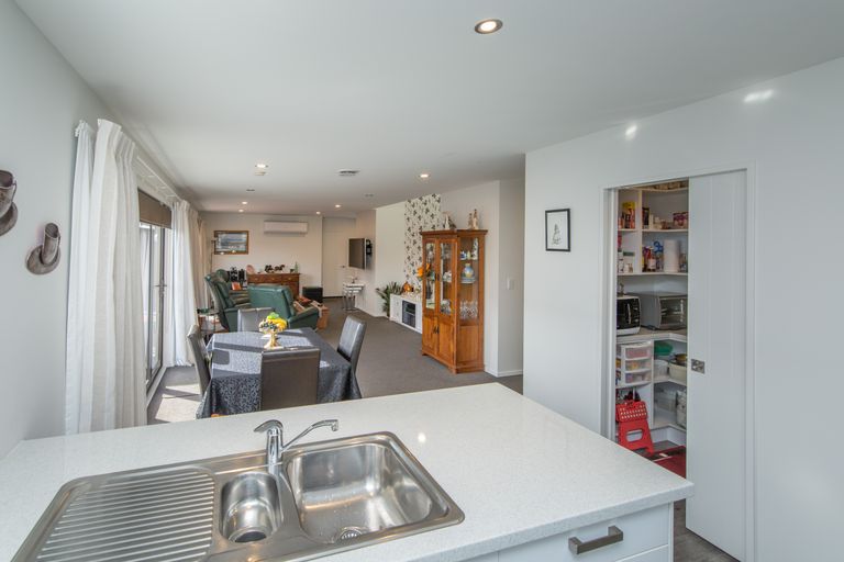 Photo of property in 21 Birchs Road, Prebbleton, 7604