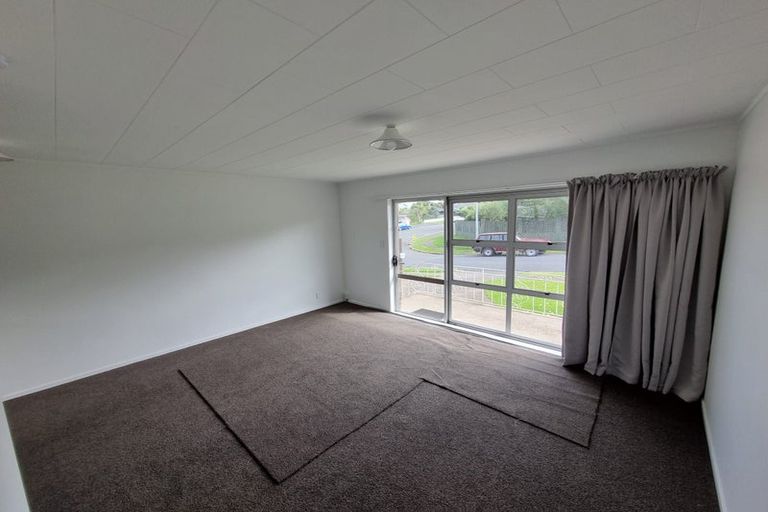 Photo of property in 1 Anna Watson Road, Half Moon Bay, Auckland, 2012