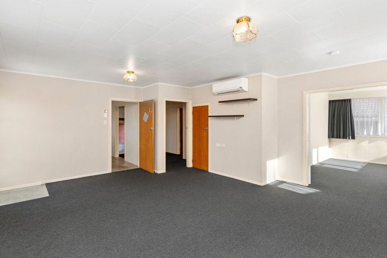 Photo of property in 2/67 Young Street, New Plymouth, 4310