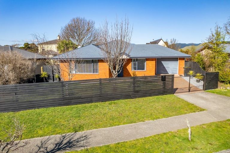 Photo of property in 50 Malthouse Crescent, Brightwater, 7022