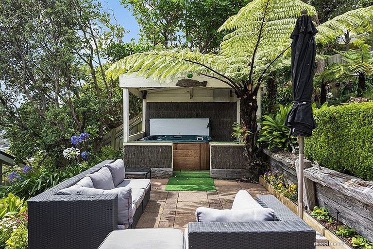 Photo of property in 33 Townsend Road, Miramar, Wellington, 6022