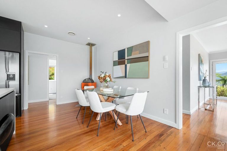 Photo of property in 34 Miromiro Road, Normandale, Lower Hutt, 5010