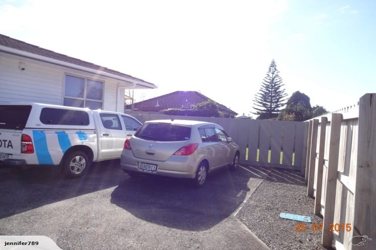 Photo of property in 391 Bucklands Beach Road, Bucklands Beach, Auckland, 2012