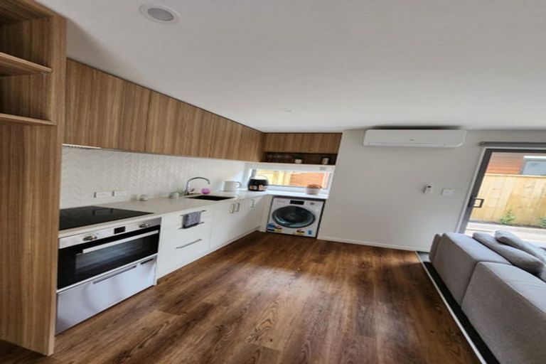 Photo of property in 2/43 Churton Crescent, Taita, Lower Hutt, 5011