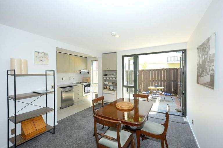 Photo of property in 9/868 Colombo Street, Christchurch Central, Christchurch, 8013