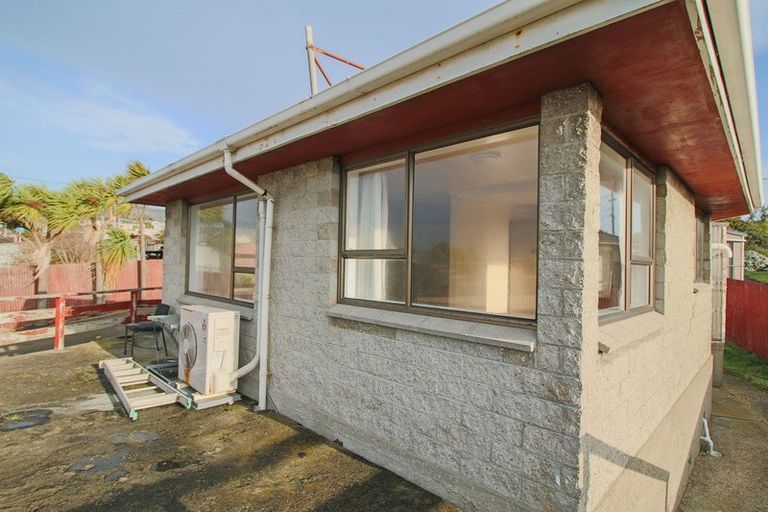 Photo of property in 15 Blackwater Street, Bluff, 9814