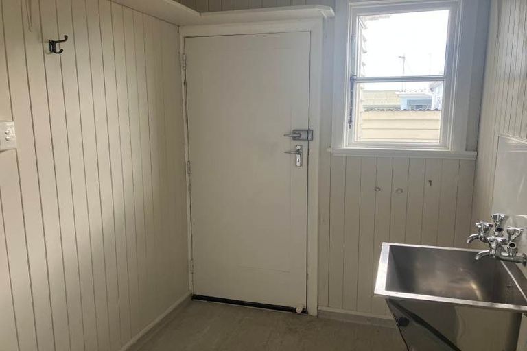 Photo of property in 12 Hardy Street, New Brighton, Christchurch, 8061