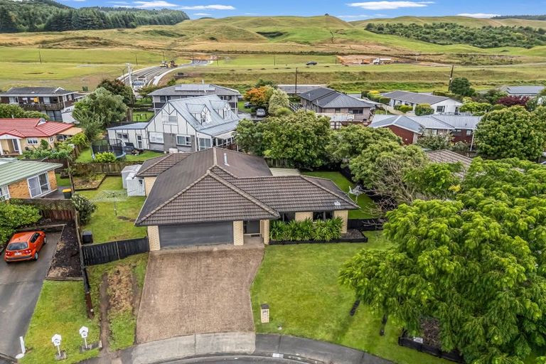 Photo of property in 20 Hoyte Place, Pukehangi, Rotorua, 3015
