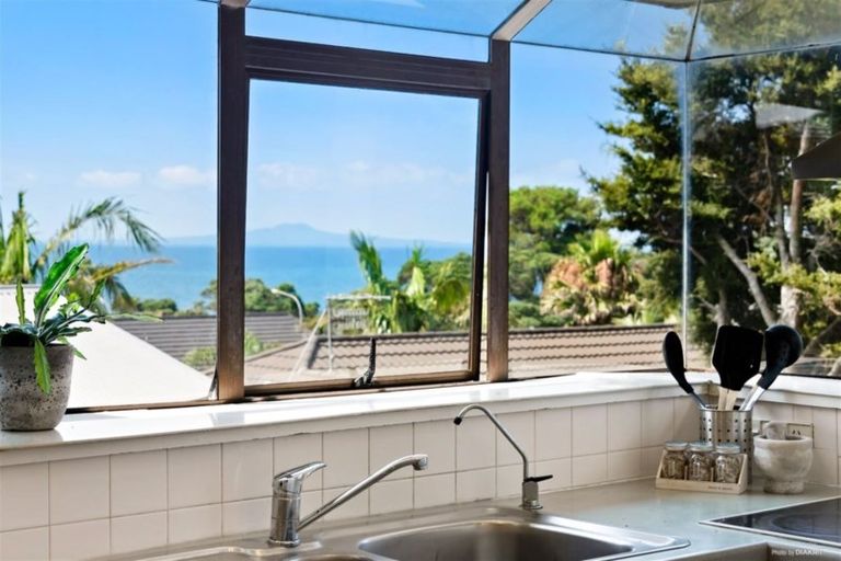 Photo of property in 7a Zealandia Road, Manly, Whangaparaoa, 0930