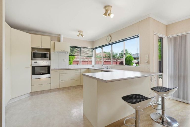 Photo of property in 23 Millington Place, Huntington Park, Auckland, 2013