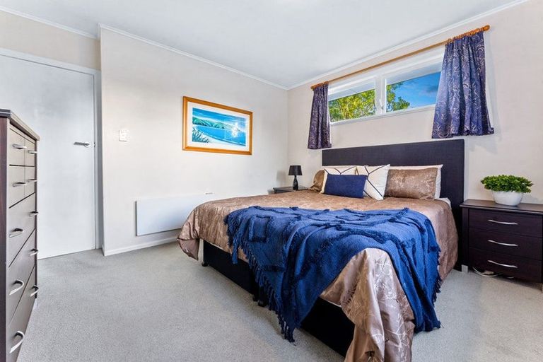 Photo of property in 23 Hutchinsons Road, Bucklands Beach, Auckland, 2014