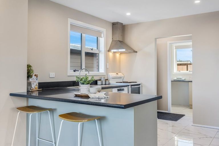 Photo of property in 1/5a Rossiter Avenue, Redwood, Christchurch, 8051