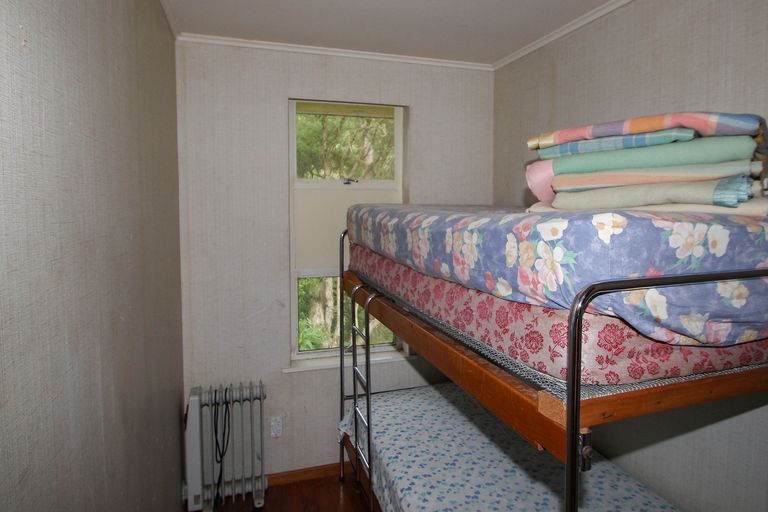 Photo of property in 83 Cosy Dell Road, Herbert, 9495