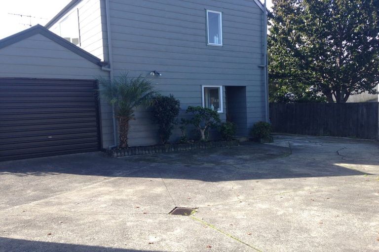 Photo of property in 4/56 Youngs Road, Papakura, 2110