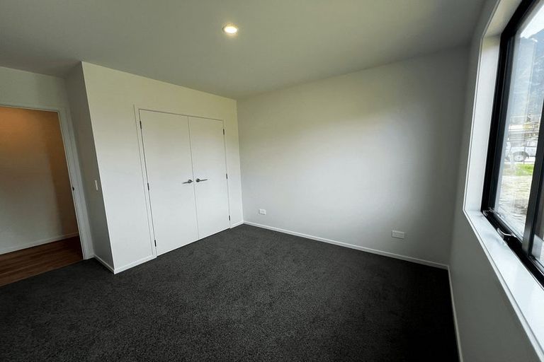 Photo of property in 60 Perendale Road, Jacks Point, 9371