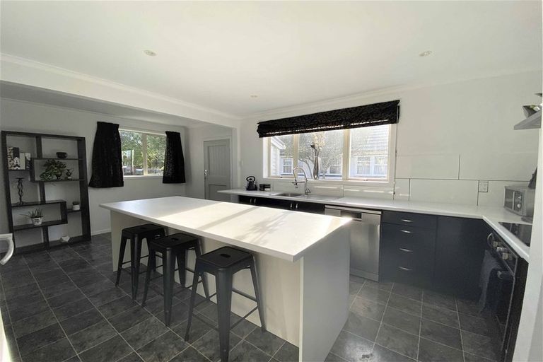 Photo of property in 283 Princes Street, Strathern, Invercargill, 9812