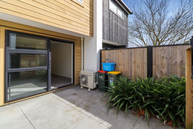 Photo of property in 2/28 Fitzherbert Road, Wainuiomata, Lower Hutt, 5014