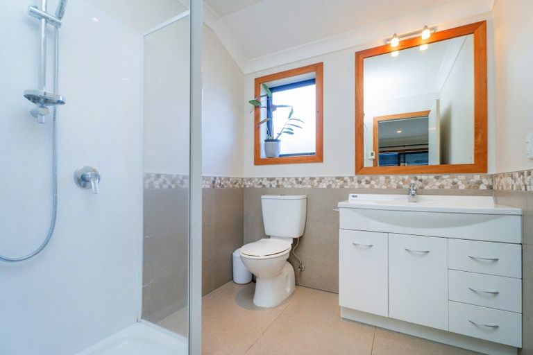 Photo of property in 70 Cholmondeley Crescent, Whitianga, 3510