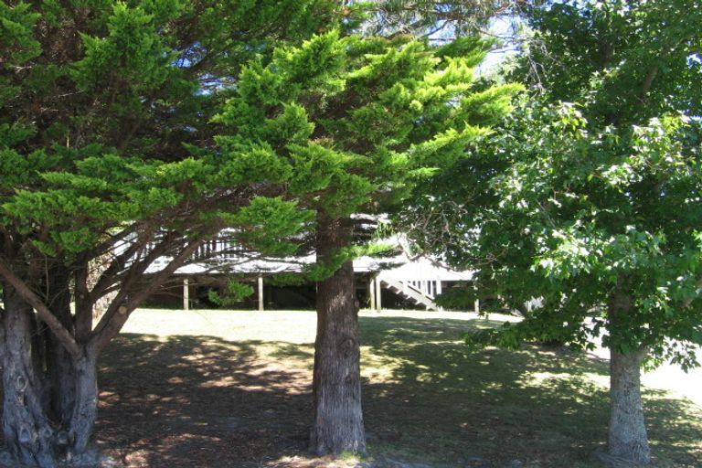 Photo of property in 64 Kia Ora Road, Beach Haven, Auckland, 0626