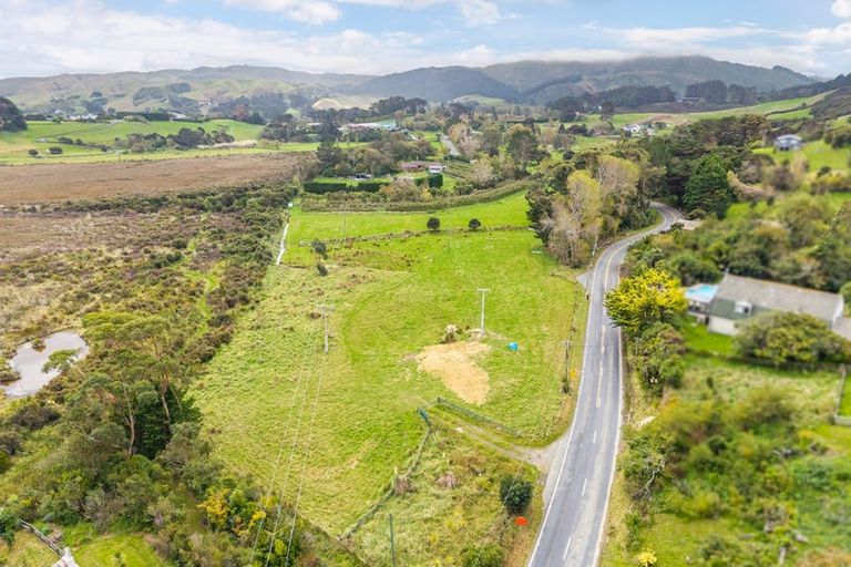 Photo of property in 119 Paekakariki Hill Road, Pauatahanui, Porirua, 5381