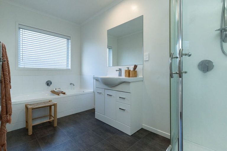 Photo of property in 10 Oolong Court, Huntington, Hamilton, 3210