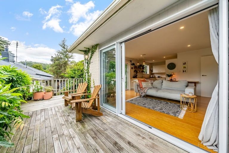 Photo of property in 1a Wyndham Road, Pinehaven, Upper Hutt, 5019