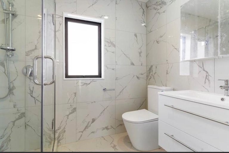 Photo of property in 6a Sunlands Drive, Manurewa, Auckland, 2102