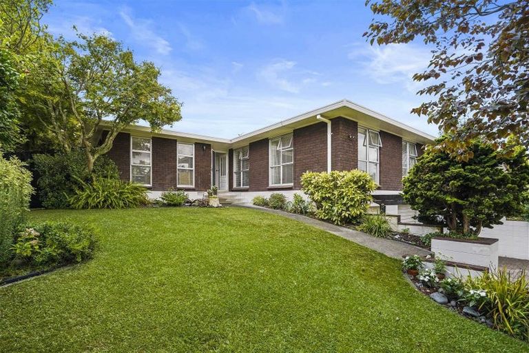 Photo of property in 5 Portree Place, Queenwood, Hamilton, 3210