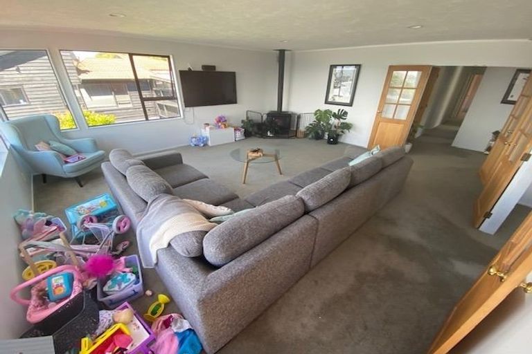 Photo of property in 43 Nalanda Crescent, Broadmeadows, Wellington, 6035