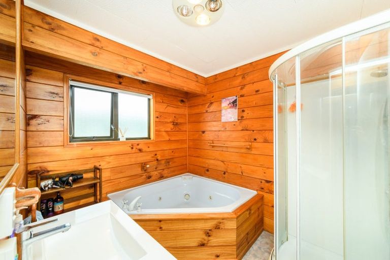 Photo of property in 125 Summerhill Drive, Fitzherbert, Palmerston North, 4410