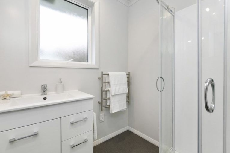 Photo of property in 25 Centennial Avenue, Helensburgh, Dunedin, 9010