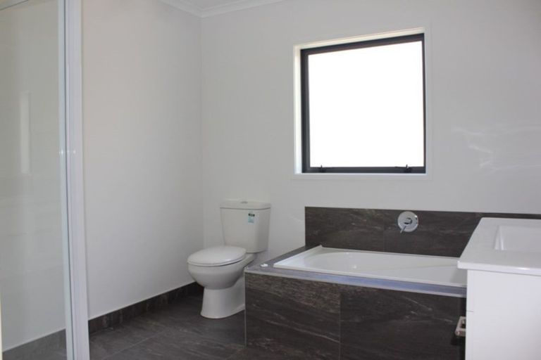 Photo of property in 52 Anne Burton Drive, Warkworth, 0910