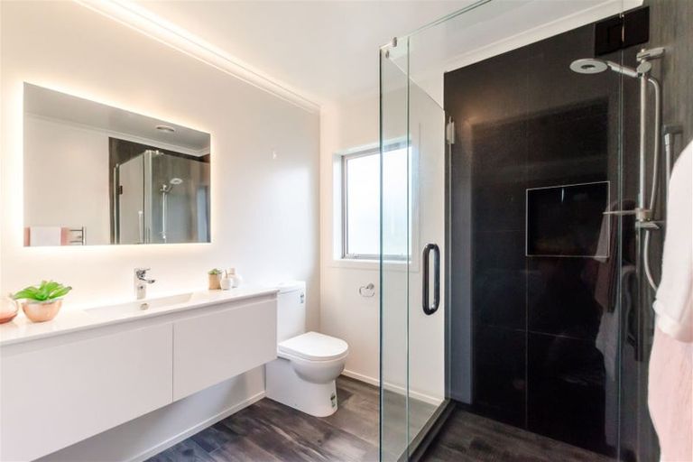 Photo of property in 1 Gardner Place, Otaki, 5512