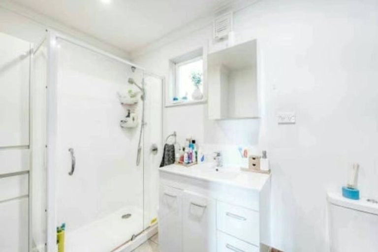 Photo of property in 3/31 Tarawera Road, Johnsonville, Wellington, 6037