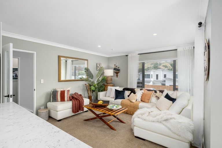 Photo of property in 27 Mauldeth Terrace, Churton Park, Wellington, 6037