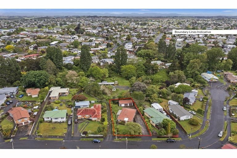 Photo of property in 35 Frederick Drive, Dinsdale, Hamilton, 3204