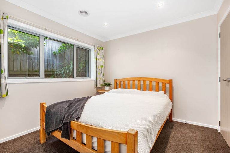 Photo of property in 17 Dusky Crescent, Aotea, Porirua, 5024