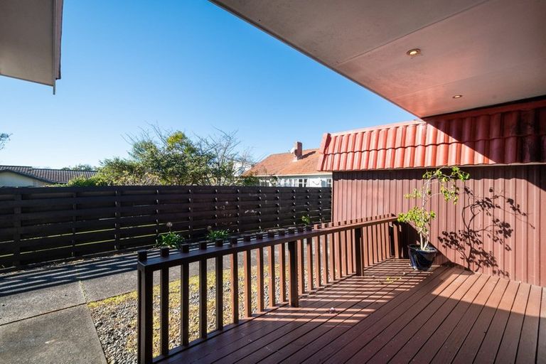 Photo of property in 2/131 Titirangi Road, New Lynn, Auckland, 0600