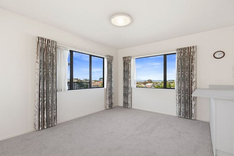 Photo of property in 28/197 Royal Road, Massey, Auckland, 0614