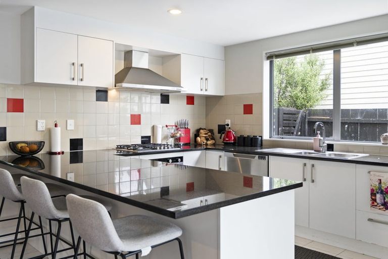 Photo of property in 19 Mcginty Street, Takanini, 2112