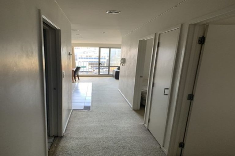 Photo of property in Alpha Apartments, 603/17 Vogel Lane, Auckland Central, Auckland, 1010
