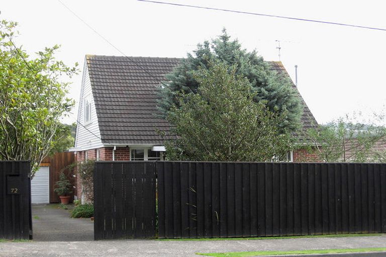Photo of property in 72 Horoeka Street, Stokes Valley, Lower Hutt, 5019