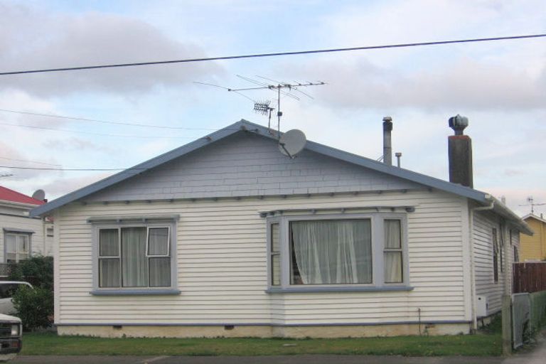 Photo of property in 5 Kiwi Street, Alicetown, Lower Hutt, 5010