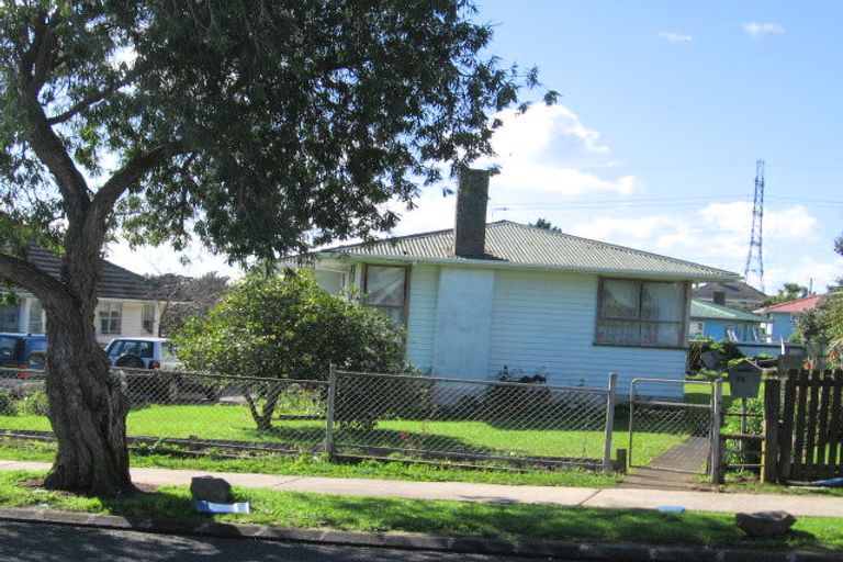 Photo of property in 26 Sandbrook Avenue, Otara, Auckland, 2023