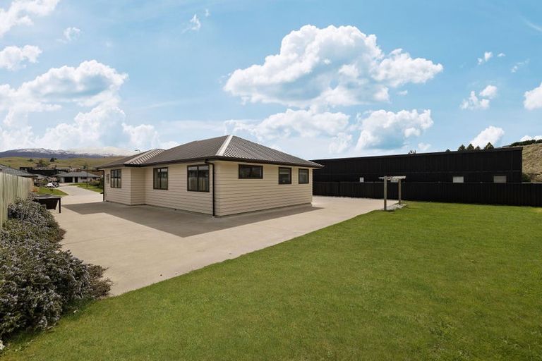 Photo of property in 60 Risinghurst Terrace, Lower Shotover, Queenstown, 9304