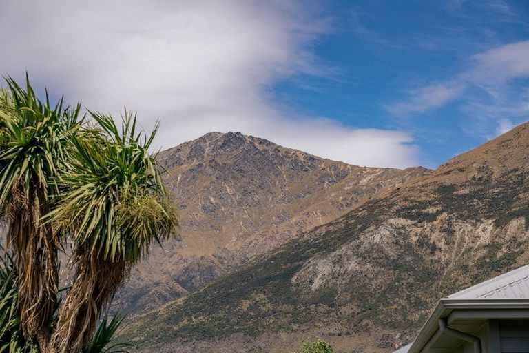 Photo of property in 40 Hope Avenue, Lake Hayes, Queenstown, 9304