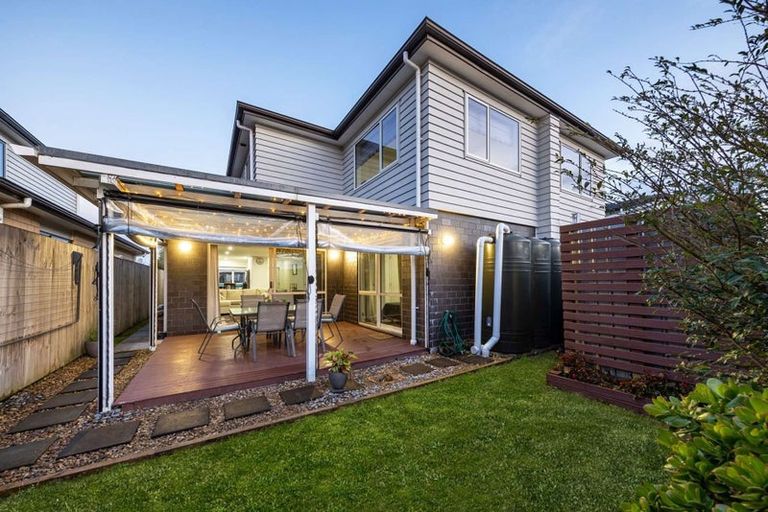 Photo of property in 16 Dolbel Place, Mangere East, Auckland, 2024