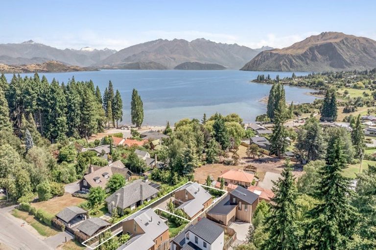 Photo of property in 1/61 Eely Point Road, Wanaka, 9305