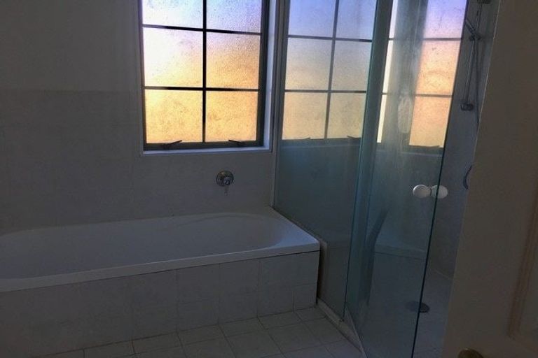 Photo of property in 116 Onetaunga Road, Chatswood, Auckland, 0626